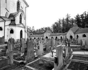 Sankt Johannes-Nepomuk — Friedhof