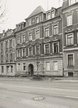 Radeberg, Wohnhaus : Radeberg. Wohnhaus. Dresdner Straße 5. Um 1895. Straßenansicht