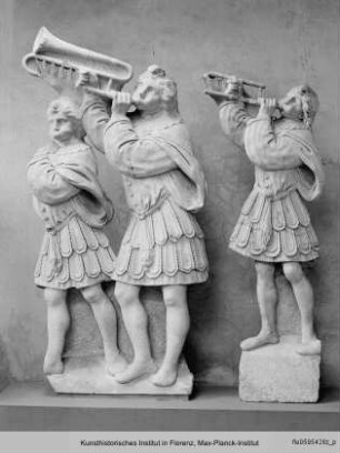 Drei Trompeter aus dem Triumphzug Alfons II.