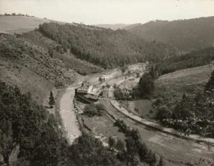 Unwetterkatastrophe im Osterzgebirge am 8./9. Juli 1927. Müglitztal von der Höhe der Schüllermühle gegen Glashütte mit Zerstörungen