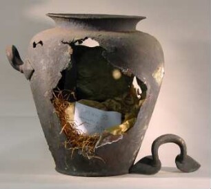 Amphora, krukenförmig, mit zum Heben bestimmten Henkeln (nach heutigem Sprachgebrauch ein Stamnos)