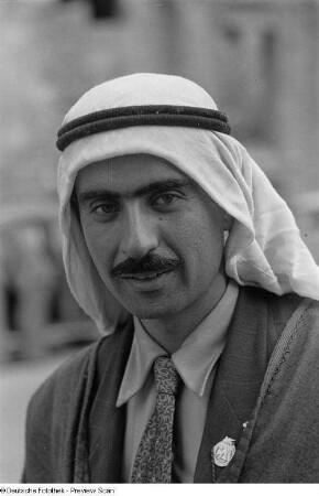 Porträt eines arabischen Festspielteilnehmers