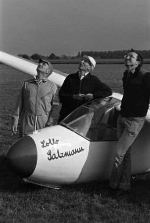 2. Deutsche Meisterschaften im Segelkunstflug in Linkenheim. Training auf dem Sportflugplatz der Luftsportgruppe des Kernforschungszentrums Karlsruhe