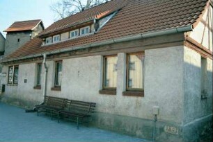 ehemaliges Hirtenhaus und jetziges Gemeindeamt mit Jahreszahl 1803