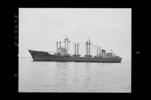 Halberstadt (1961), VEB Deutsche Seereederei, VEB Deutfracht, VEB Deutfracht - Seereederei Rostock (DSR), Deutsche Seereederei GmbH, Rostock