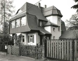 Dresden-Wachwitz, Josef-Herrmann-Straße 7. Villa (um 1910)