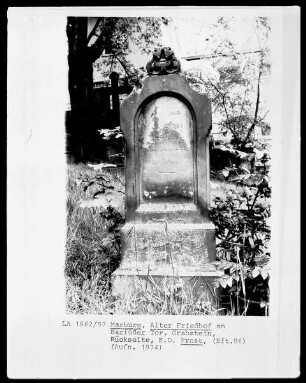 Grabstein von K. D. Ernst