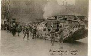 Reichswehr mit Panzer während der Märzkämpfe 1919
