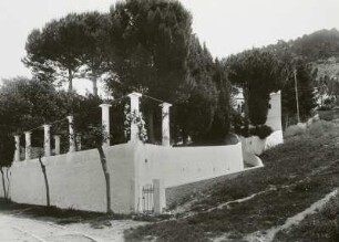 Gartenmauer mit Pergola in Anacapri