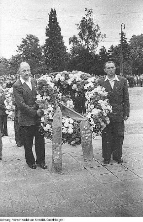 Dresden. Tag der Internationalen Brigaden. Treffen ehemaliger Spanienkämpfer, Juli 1952