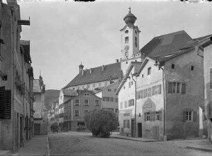 Katholische Benediktinerinnenkloster- und Pfarrkirche Sankt Walburg