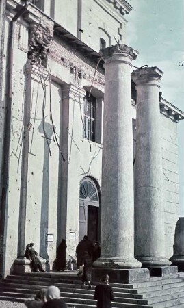 Lublin, Kathedrale. Zerstörter Portikus