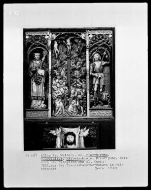 Külter Passionsretabel — Mittelschrein - Kreuzigung, flankiert von den Heiligen Dionysius und Georg