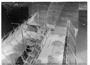 Staustufe Himmelstadt. Baumaßnahmen am Wehr.