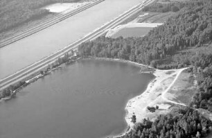 Freistett: Rhein und Baggersee, mit Strand und Baggersee auf elsässischer Seite