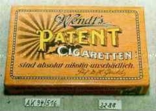 Pappschachtel für 25 Stück Zigaretten "Wendt's PATENT CIGARETTEN sind absolut nikotin-unschädlich. Prof. Dr. H. Gerold" mit Inhalt