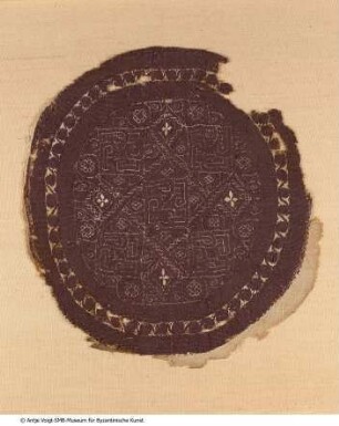 Fragment einer Decke oder eines Behangs mit Einsatz