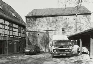 Mobschatz, Wohnstallhaus : Mobschatz (Kreis Meißen-Radebeul), Wohnstallhaus und Scheune, Dorfplatz 6, nach 1816, Hofansicht