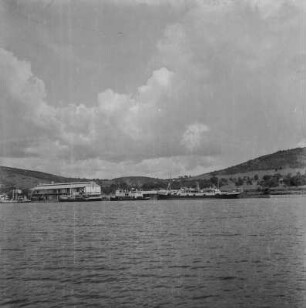 Kigoma : Blick vom Tanganjikasee zur Küstenstadt Kigoma