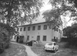 Burkersdorf (Frauenstein-Burkersdorf). Pfarrhaus (1602). Straßenansicht