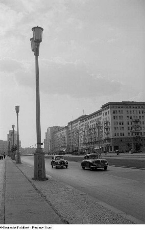 Teilansicht der Stalinallee