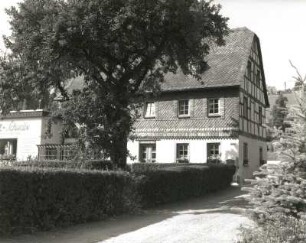 Gersdorf (Chemnitzer Land), Hauptstraße 331. Wohnhaus (1842)