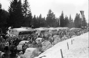 Feldberg: Autobusse; Parkplatz auf dem Feldberg