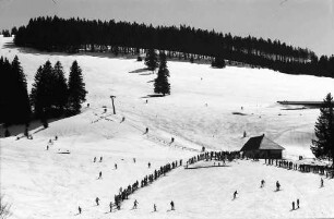 Oberried: Stollenbacher Hütte; Hang und Skilift; ohne Vordergrund