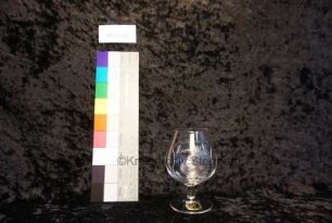Cognac-Glas mit geschliffenem Stormarnwappen