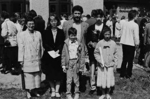 Familie P. anläßlich der Konfirmation des ältesten Sohnes Moritz Pietraß