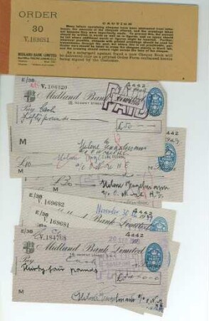 Scheckbuch und Schecks der Midland Bank, London