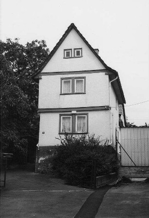Gießen, Gießener Straße 13