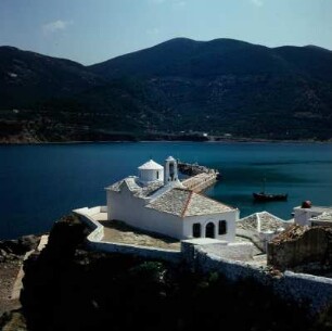Skopelos. Kirche Agios Nikolaos als Schutzbastion an der nördlichen Stadtmauer