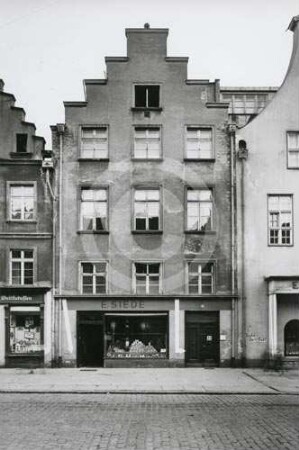 Fassade von Bürgerhaus Heilig-Geist-Strasse 22 in Elbing
