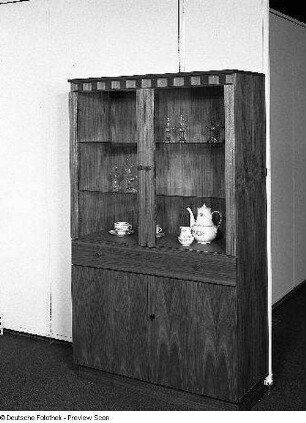 Vitrinenschrank