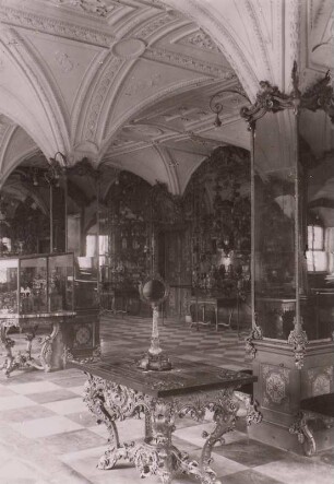 Pretiosensaal im Grünen Gewölbe : Dresden, Residenzschloss, Inneres, Westflügel, Grünes Gewölbe. Blick in den Pretiosensaal