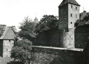 Nürnberg. An der Stadtmauer und Wallanlage