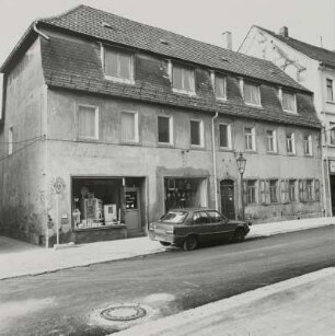 Pegau, Breitstraße 33/Ecke Neugasse. Wohnhaus mit Laden (um 1820). Straßenansicht