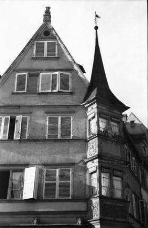 Colmar: Erker gegenüber des Kaufhauses
