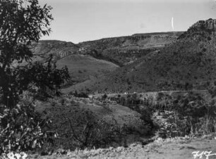 Landschaft bei Pretoria : Blick auf eine felsige Berglandschaft mit Tal