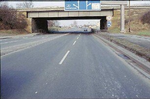 B44 (Mannheim Richtung Lampertheim): Brücke Süd (Hauptfahrbahn Süd) von Süden