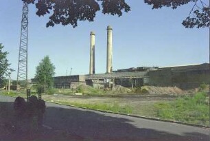 Schalthaus Vorschaltanlage, 110 kV-Sammelschienenbrücke, Schalthaus Werk II, h Schornsteine Vorschaltanlage