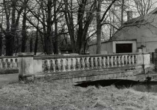 Milkel, Brücke über den Schlossgraben (Kleine Spree)