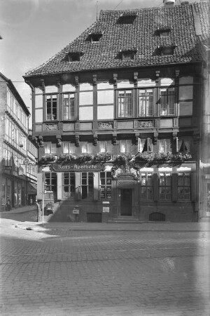 Hildesheim, Rats-Apotheke : Hildesheim, Hoher Weg 4. Wohnhaus mit Ratsapotheke (begonnen 1579-1580)