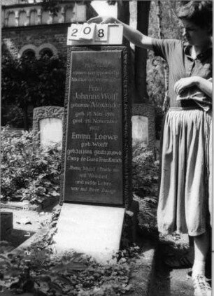 Grabstein 208