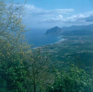 Sizilien. Blick von Erice auf die Ostküste der Insel