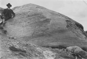 Geschrammter Block in den Moränen an der Ostseite des Chorolque