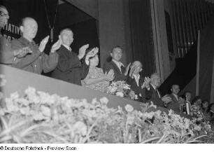 Blick auf das Podium