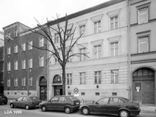 Ensemble am Luisenplatz vor dem Neuen Tor; Berlin, Mitte