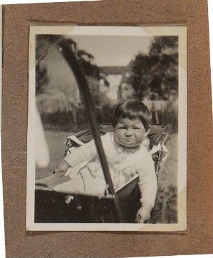 Christiane Zimmers Sohn Clemens im im Kinderwagen